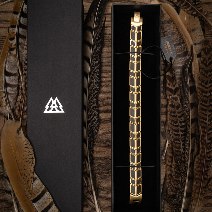 Pfeilarmband aus Ebenholzgold