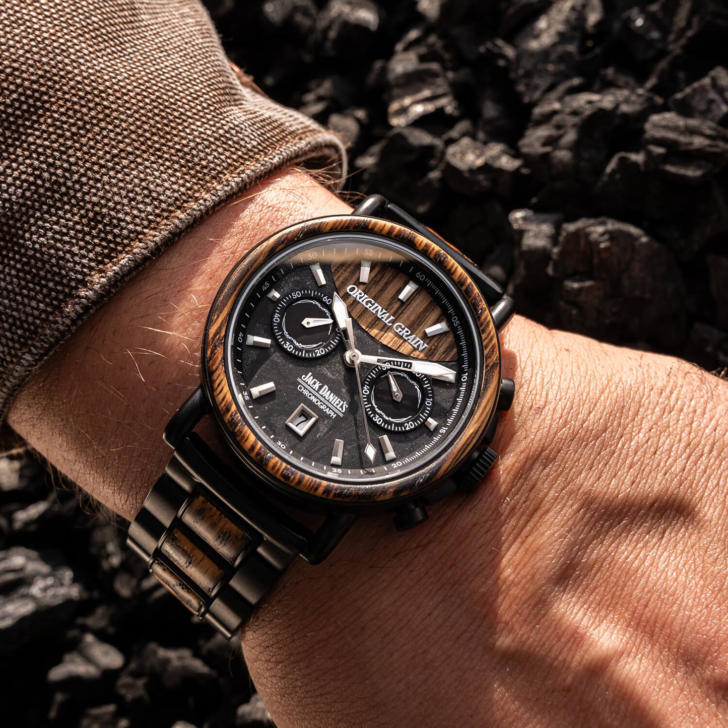 Jack Daniel's Charred Black Chrono 44mm
