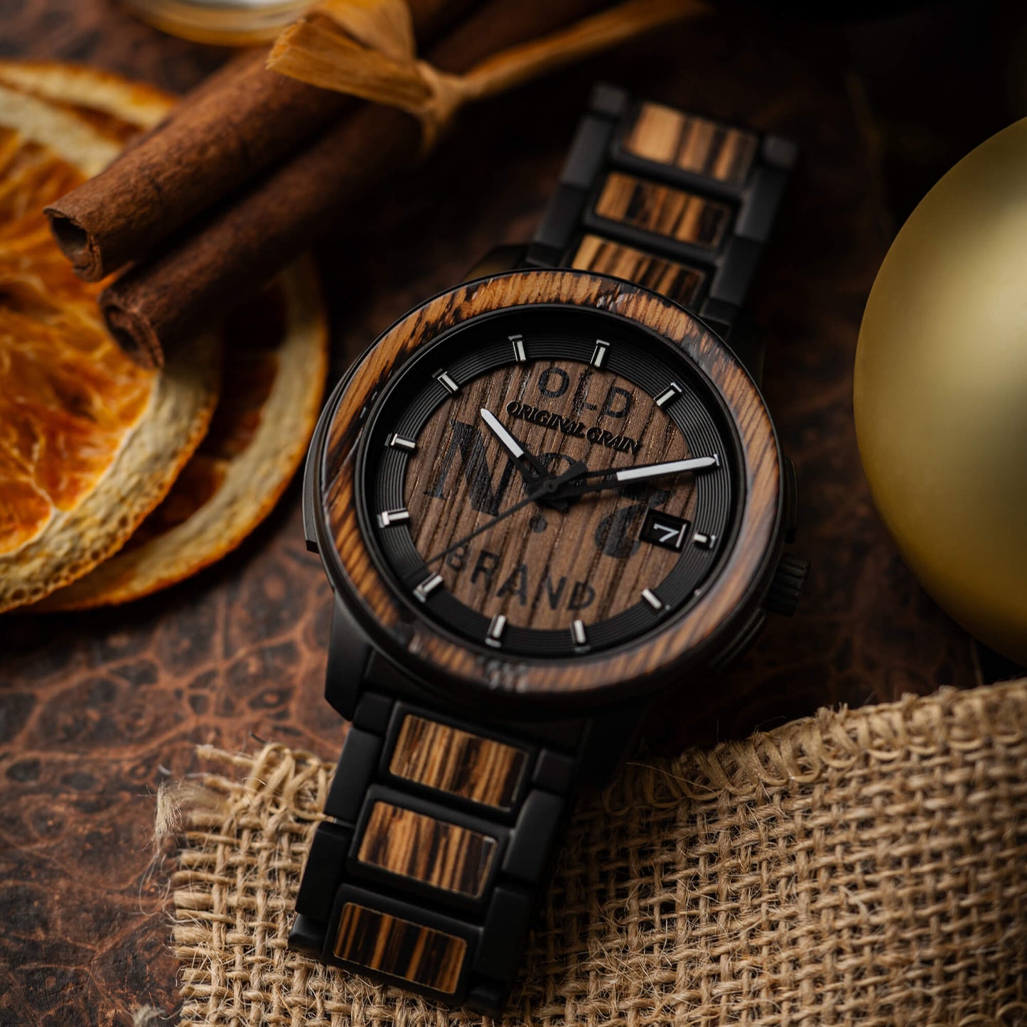 Jack Daniel's Charred Oak Barrel 46mm