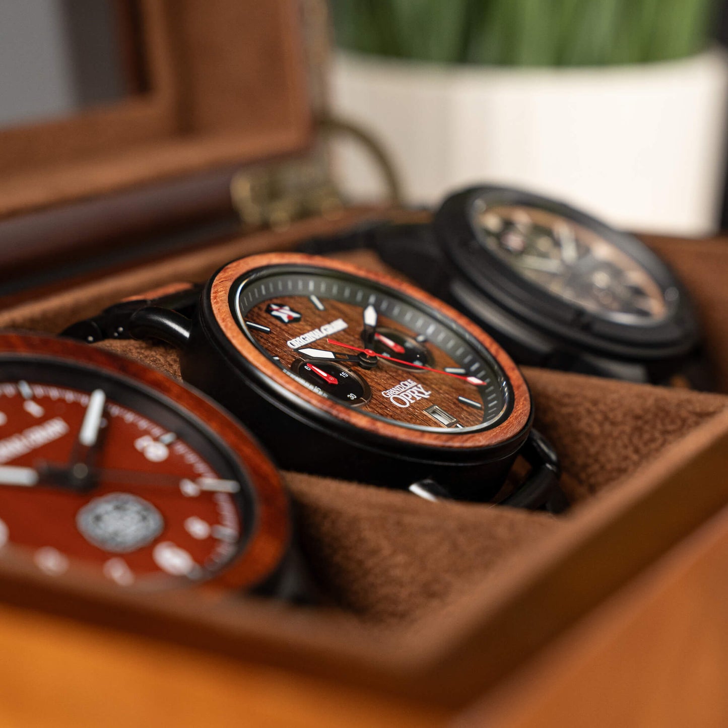 Grand Ole Opry Burlwood 3 Watch Holder