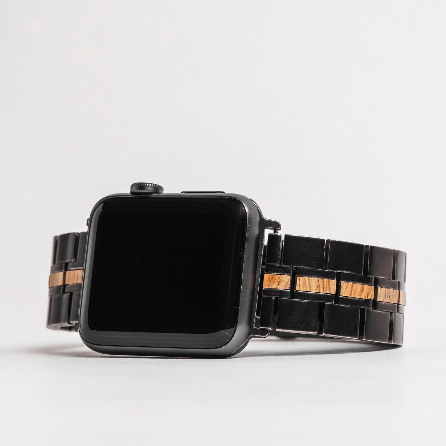 Minimalistisches Apple-Watch-Armband mit Koa-Stonewash-Effekt