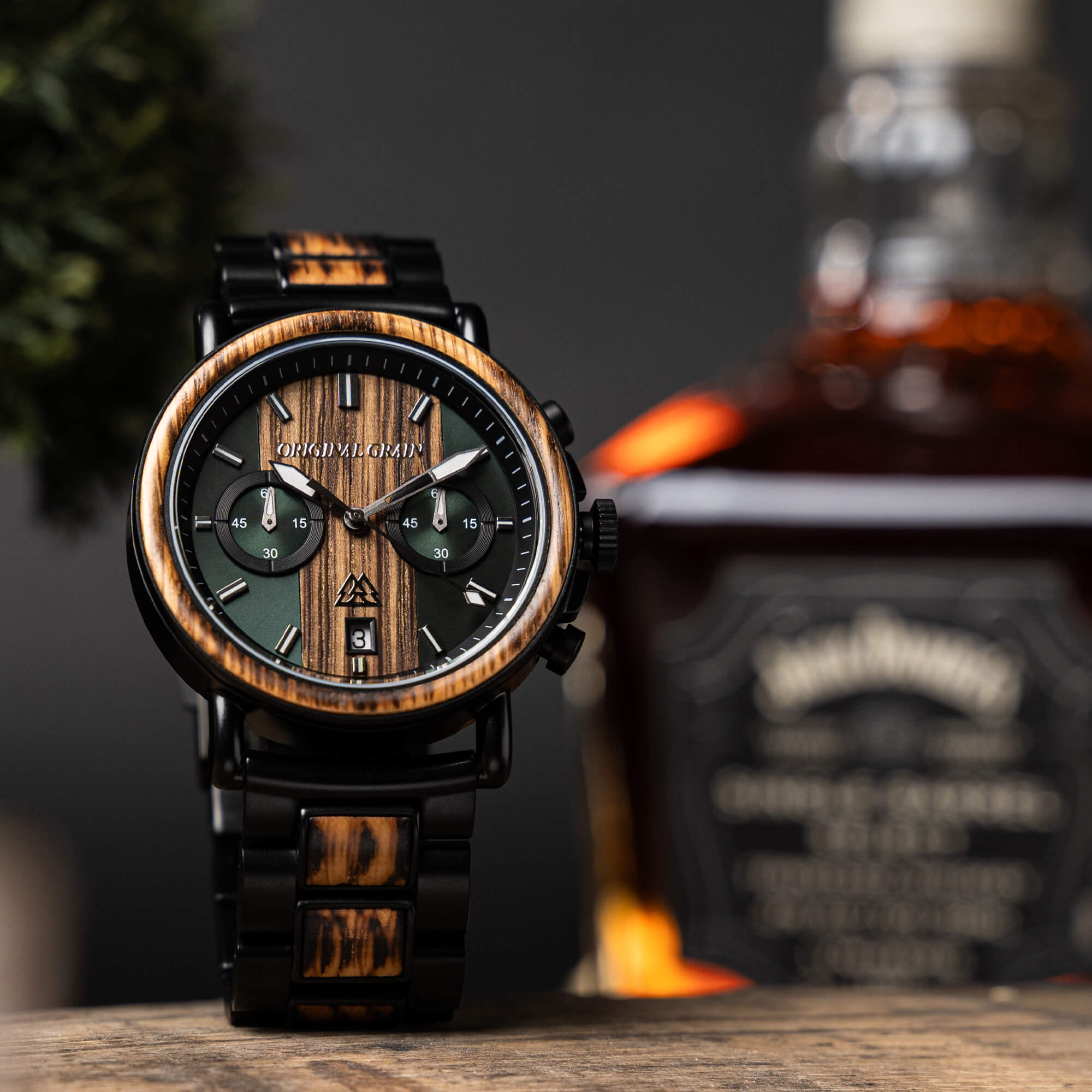Whiskey Black Chrono 44mm | Original Grain