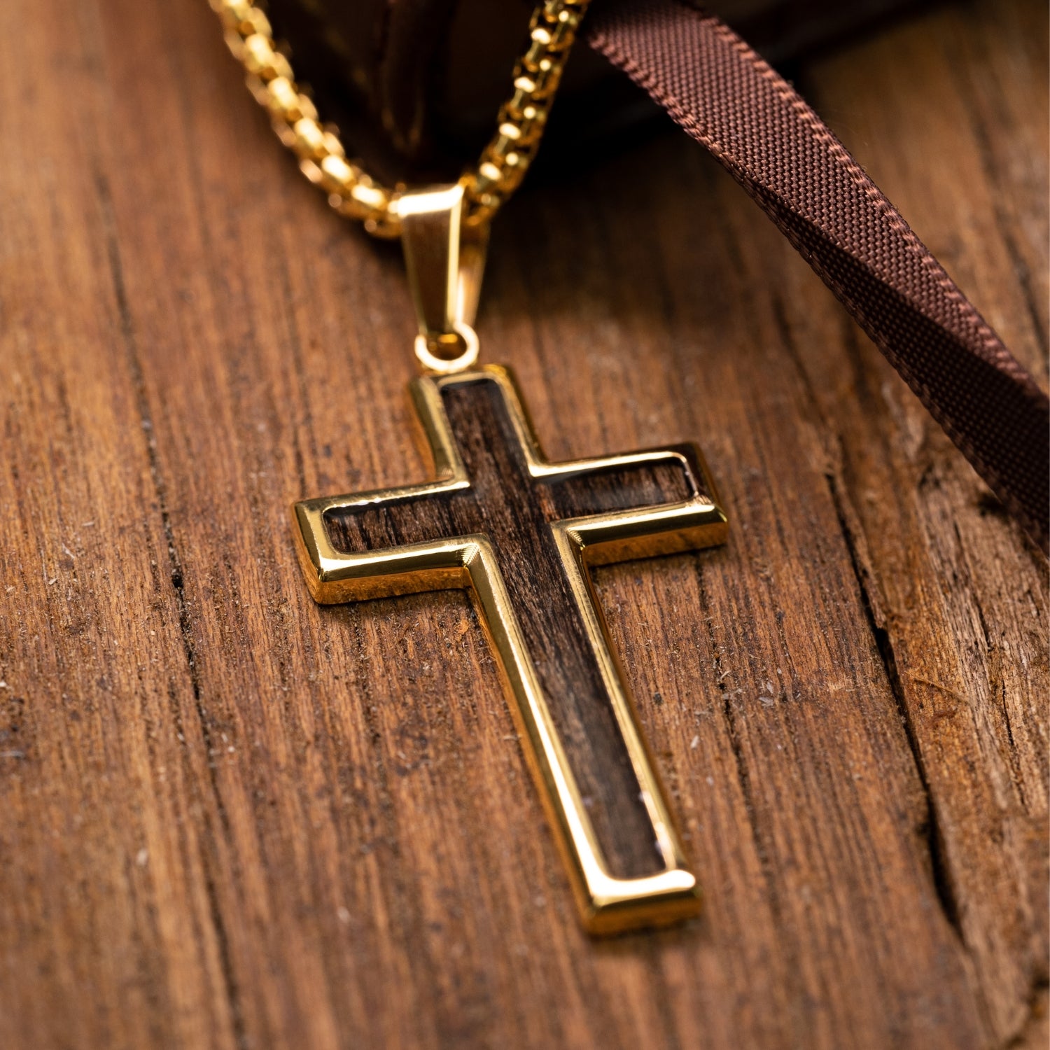 LUXE Mens 14k Gold Cross Pendant MASCULIN 14k Gold Cross Necklace for Men  Plated | eBay