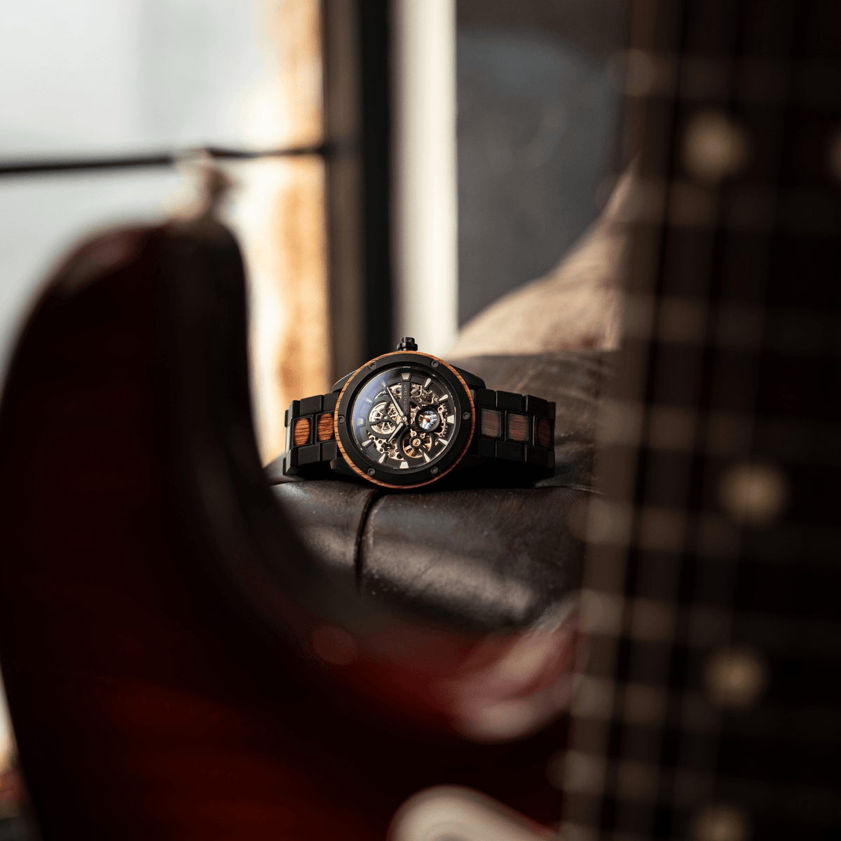 Fender Guitars Rugged Auto 44mm