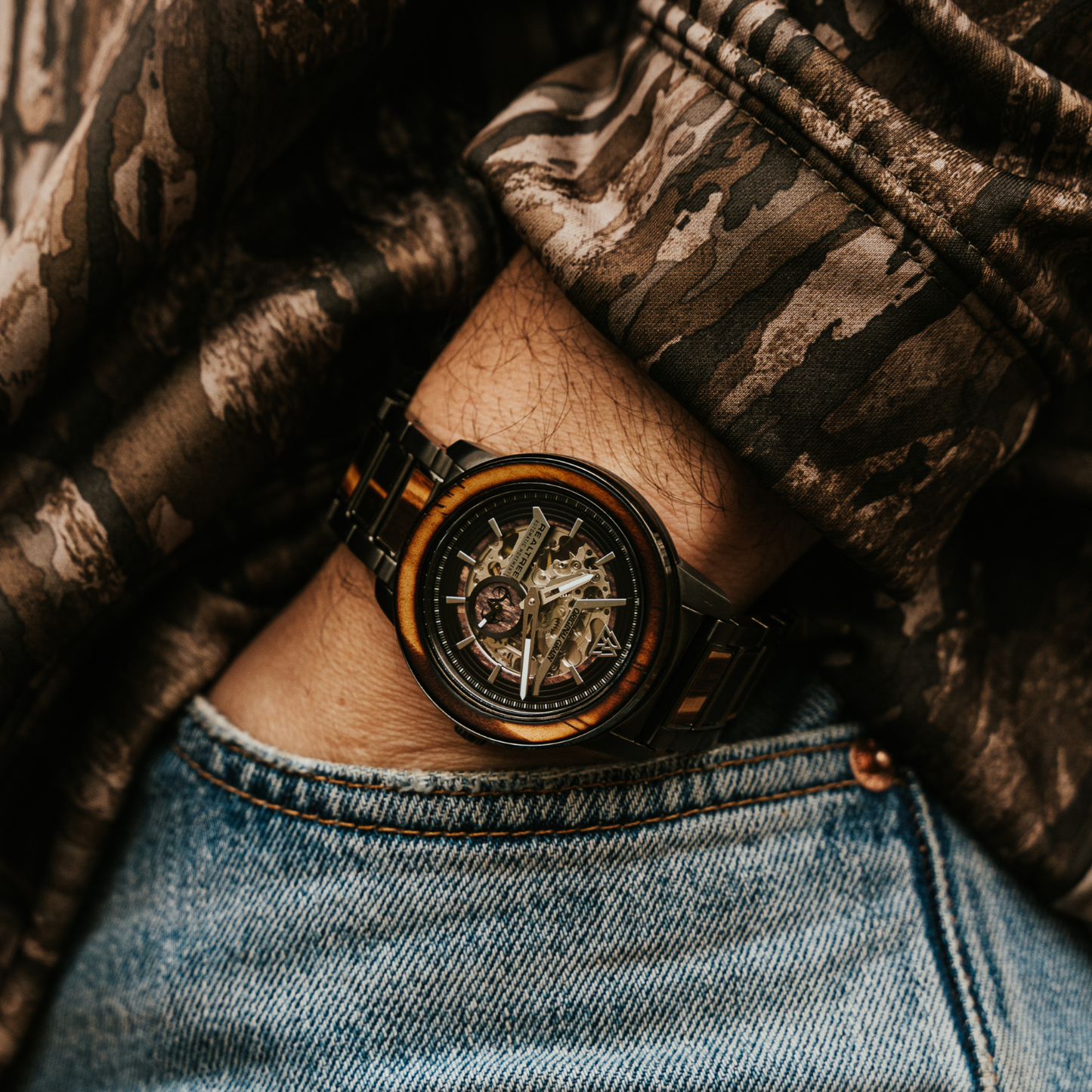 Realtree Charred Pine Barrel 44mm Automatic