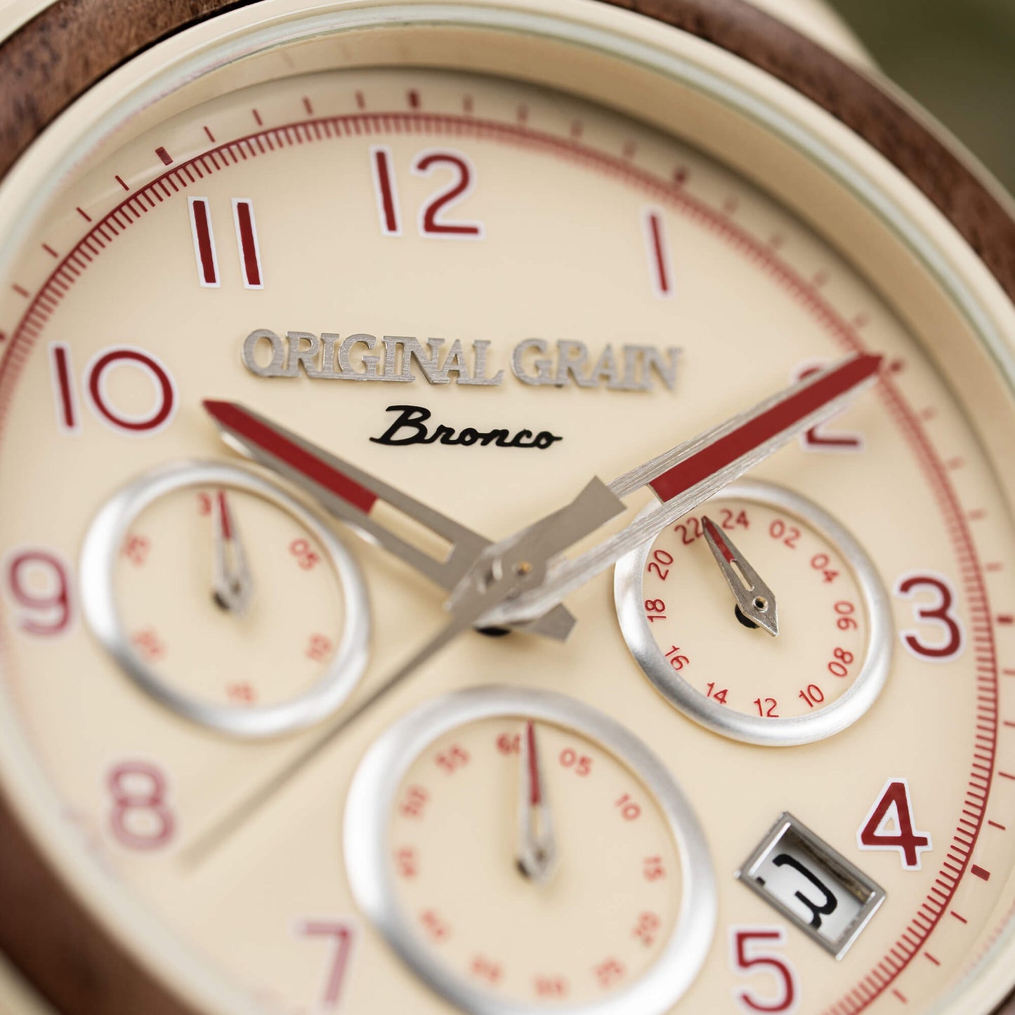 Bronco 60 Year Barrel Chrono 45mm