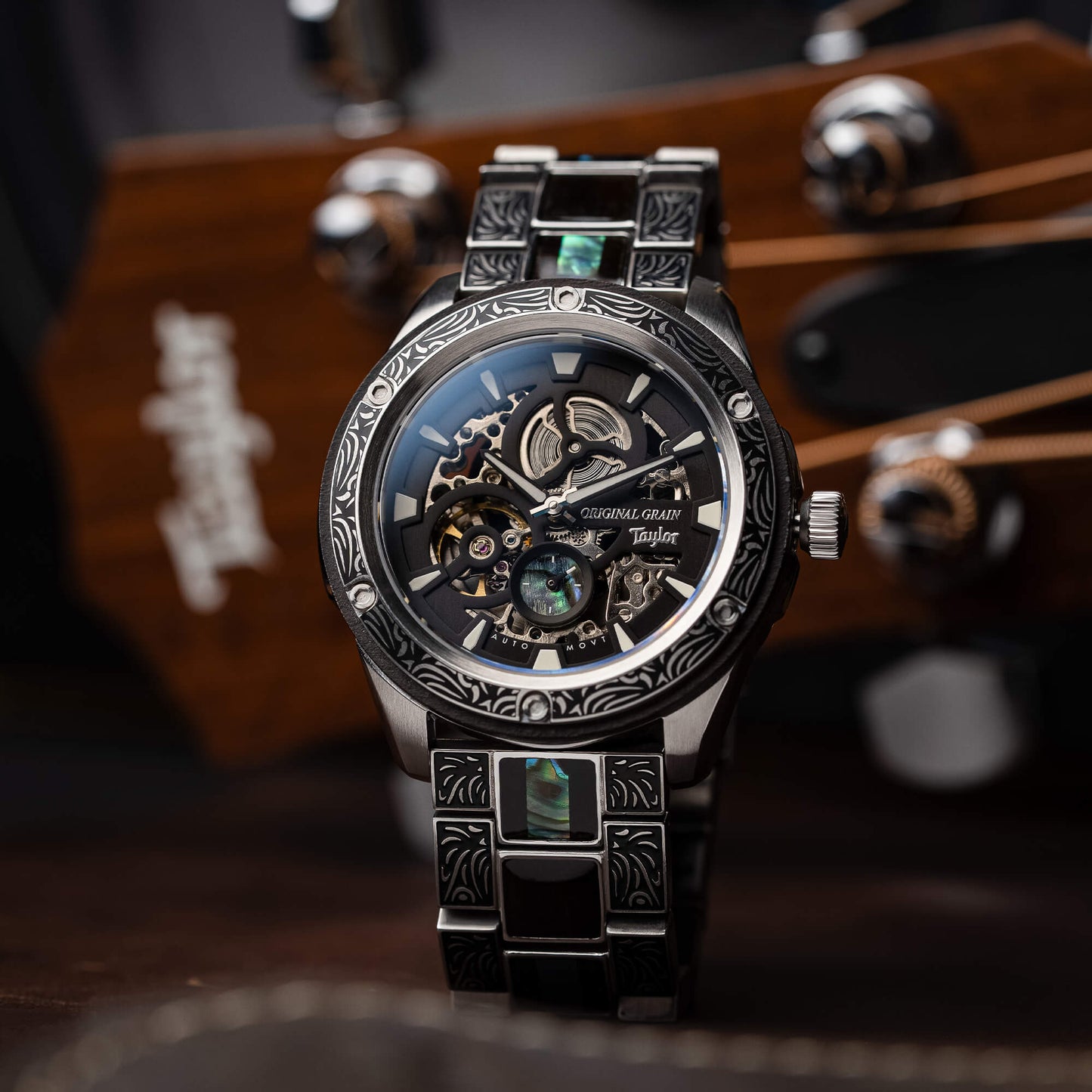 Taylor Guitars Maker's Series Bundle