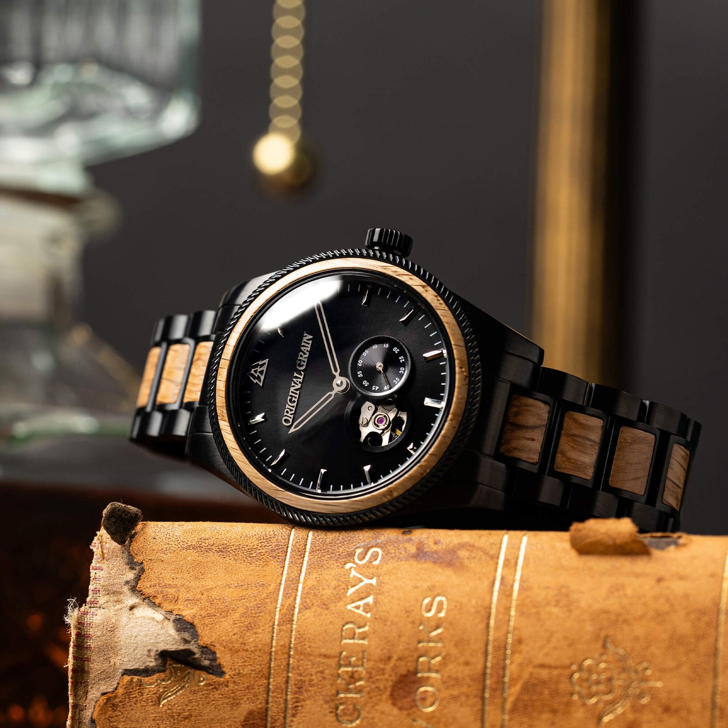 Vintage Auto Whiskey Black 40mm