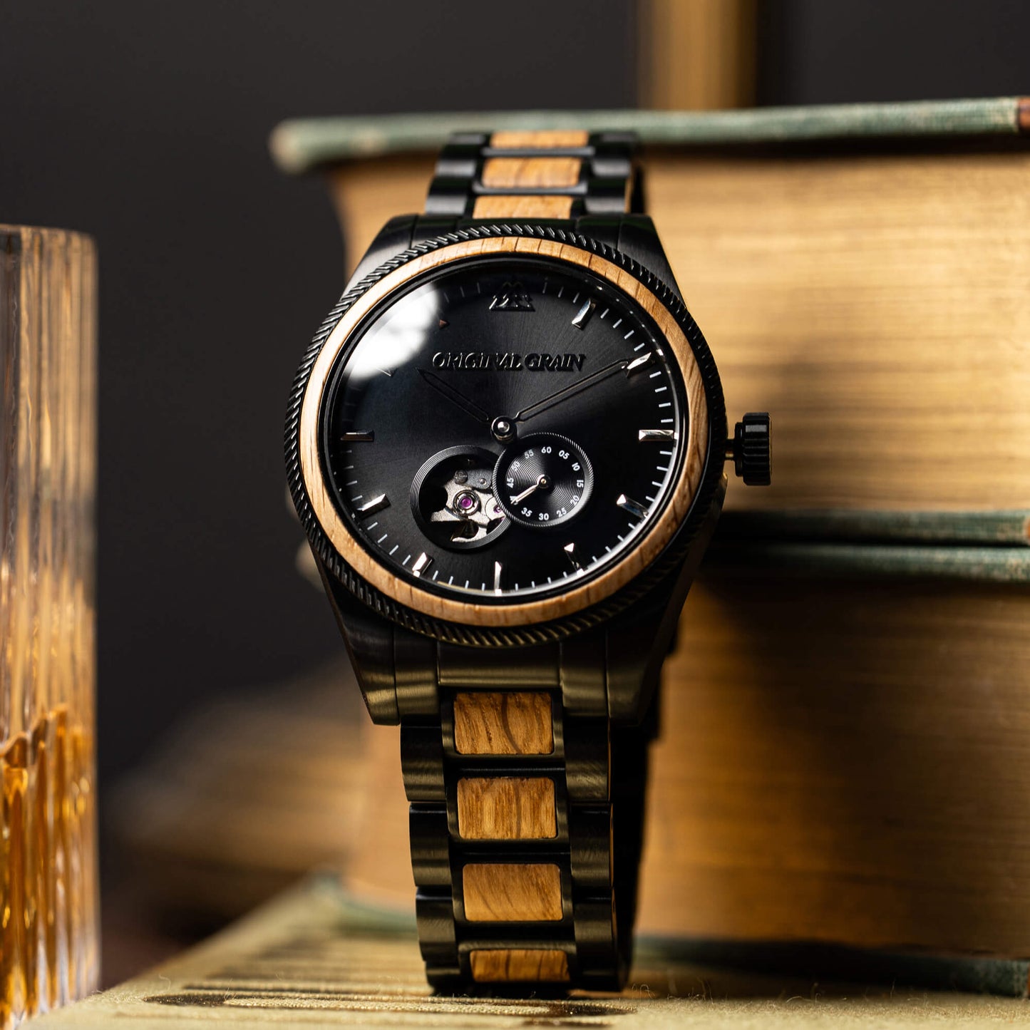 Vintage Auto Whiskey Black 40mm
