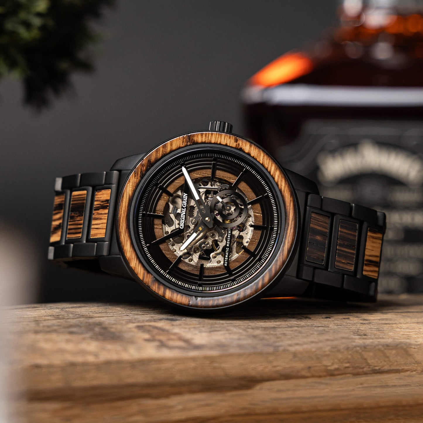 Whiskey Charred Black Barrel Automatic 46mm
