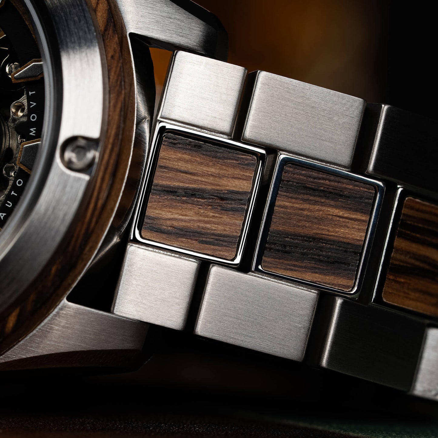 Whiskey Silver Charred Rugged 44mm