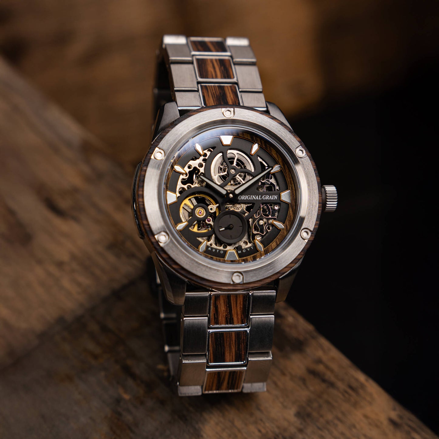 Whiskey Silver Charred Rugged 44mm