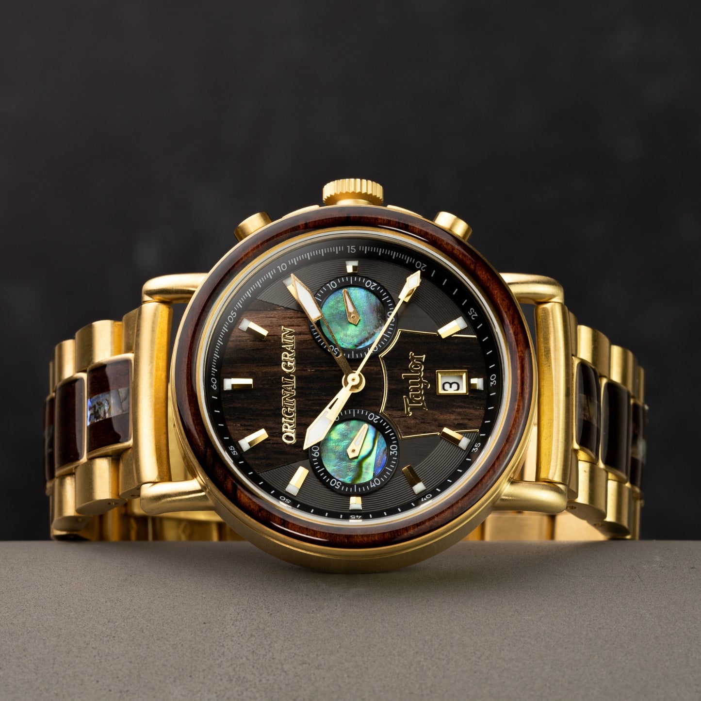 Taylor-Gitarren 18 Karat Gold Chrono 44 mm