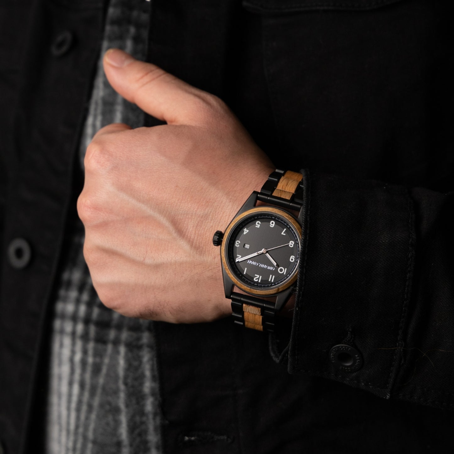 Eichenholz schwarz Nomad 42mm