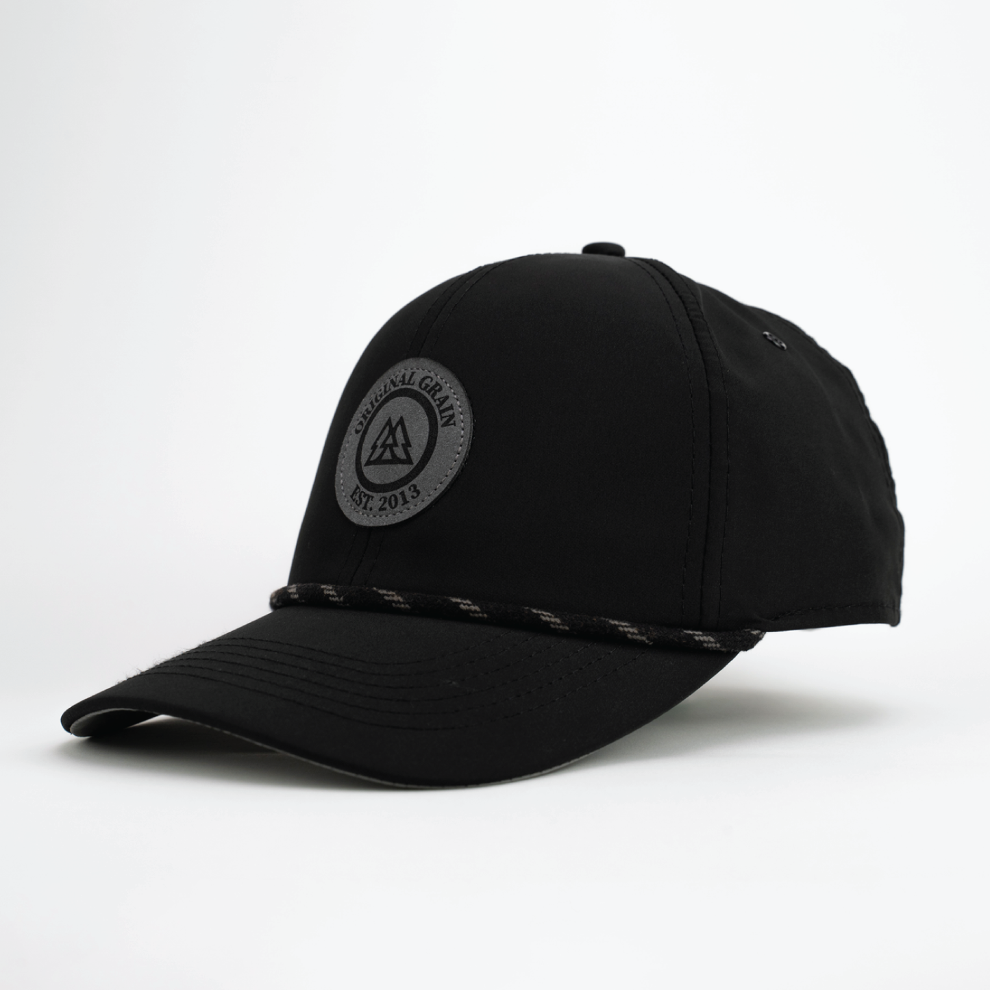 Hut aus schwarzem und anthrazitfarbenem Wildleder mit Originalnarbung